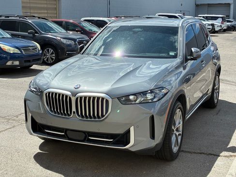Used 2024 BMW X5 xDrive40i w/ Premium Package AWD/4WD image 11