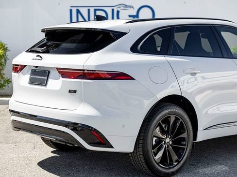 New 2026 Jaguar F-PACE R-Dynamic S image 7