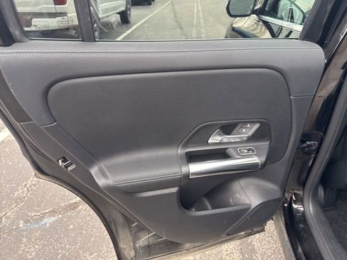 Used 2021 Mercedes-Benz GLA 250 4MATIC image 29