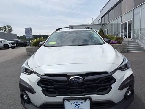 Certified 2025 Subaru Crosstrek 2.5i Limited AWD/4WD image 2