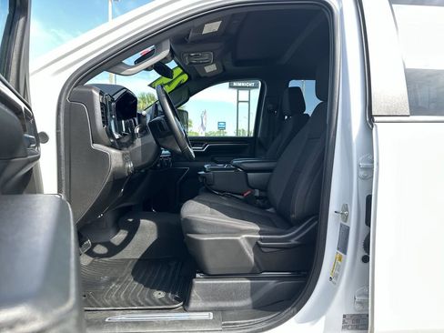 Used 2024 Chevrolet Silverado 3500 LT image 19