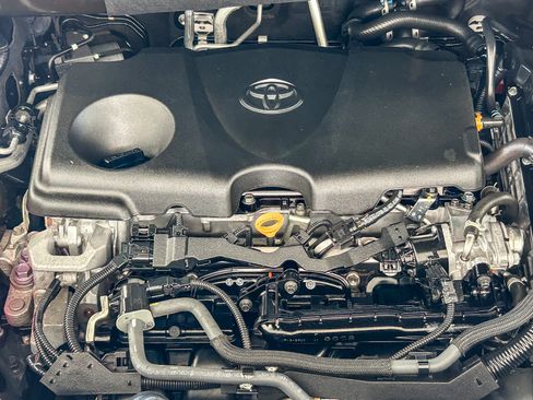 Used 2023 Toyota Highlander Limited FWD image 27