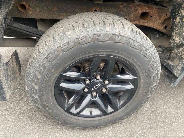 Used 2021 Chevrolet Silverado 1500 Custom Trail Boss w/ Midnight Edition AWD/4WD image 25