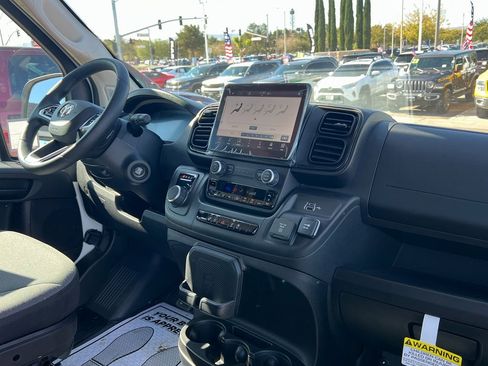New 2024 RAM ProMaster 3500 w/ Delivery Van Package image 10
