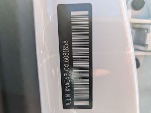 Used 2020 Kia Stinger GT1 image 31