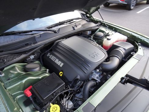 Used 2023 Dodge Challenger R/T w/ Plus Package image 16