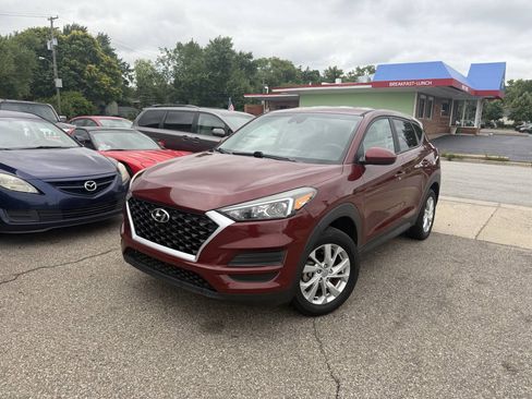 Used 2019 Hyundai Tucson SE FWD image 2