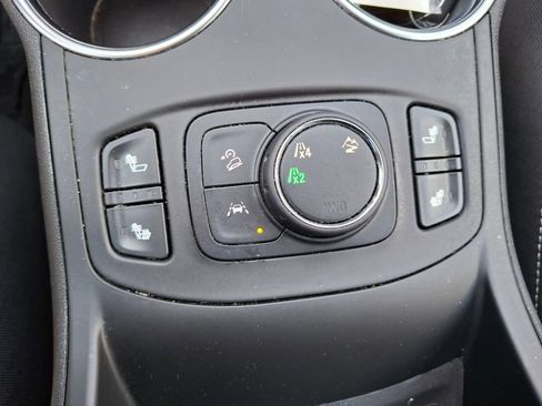 Used 2022 GMC Terrain SLT w/ Elevation Edition image 17