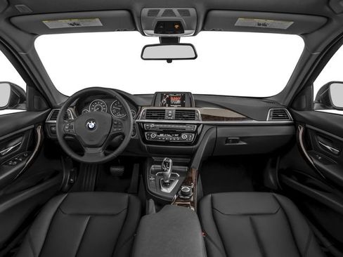 Used 2016 BMW 320i Sedan RWD image 9