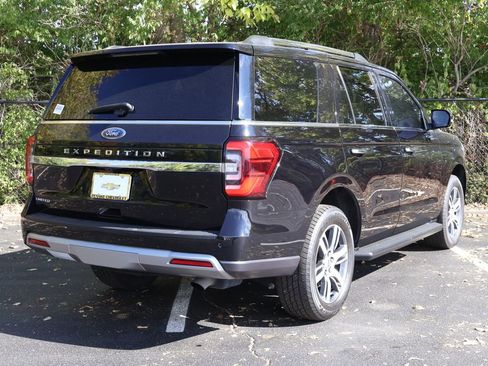 Used 2024 Ford Expedition Limited image 8