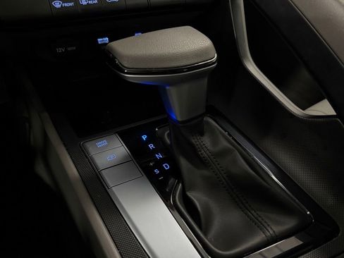 Used 2024 Hyundai Elantra SEL image 23