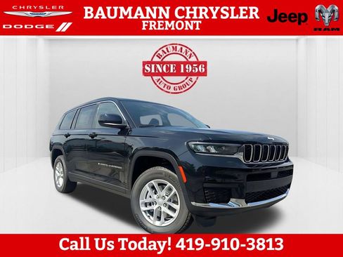 New 2025 Jeep Grand Cherokee L Laredo w/ Trailer Tow Package AWD/4WD image 1