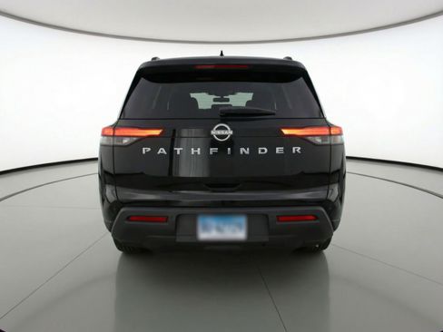 Used 2025 Nissan Pathfinder SV image 7