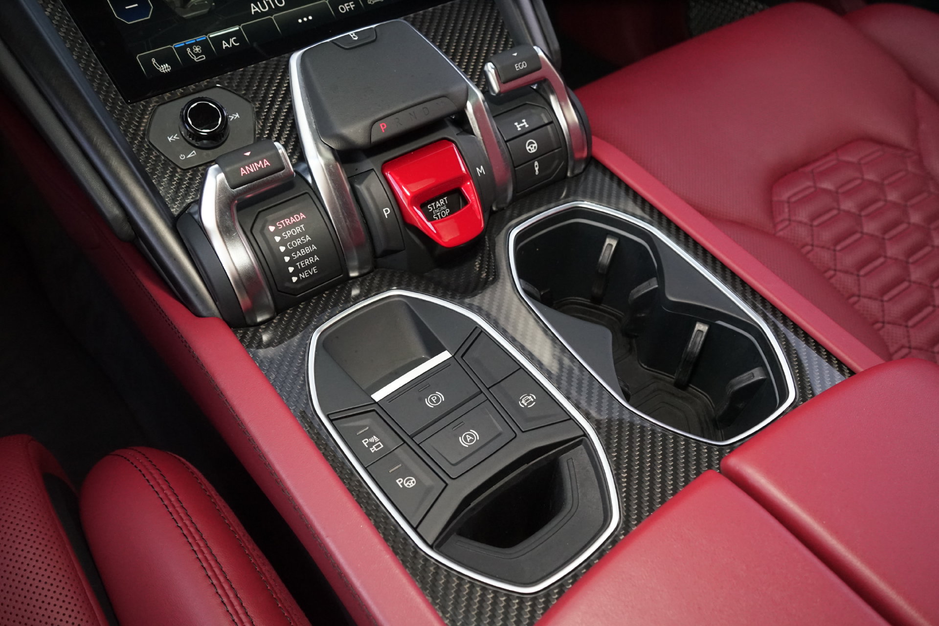 Used 2022 Lamborghini Urus AWD/4WD image 15