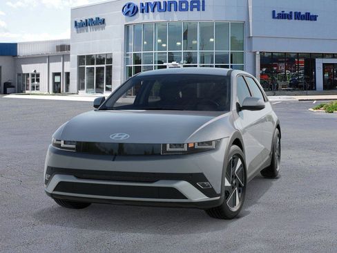 New 2026 Hyundai Ioniq 5 SE image 6