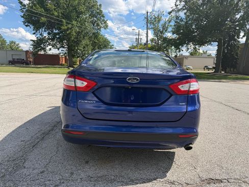 Used 2016 Ford Fusion SE FWD image 6