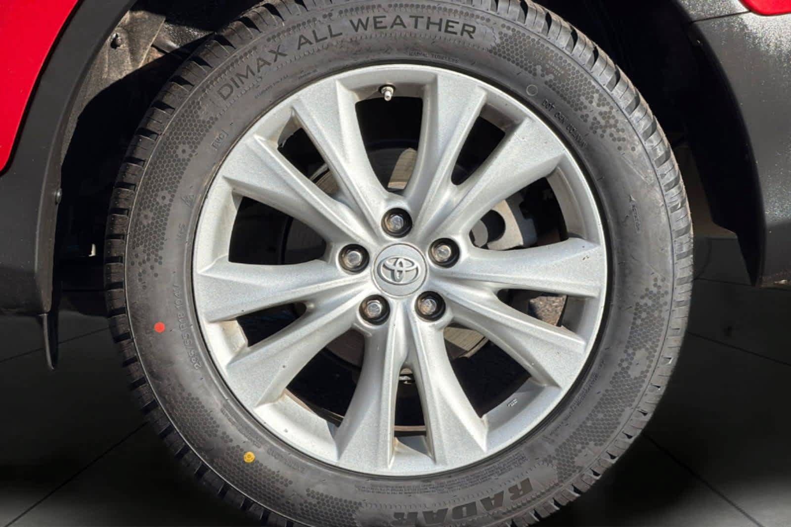 Used 2014 Toyota RAV4 Limited w/ Technology Package AWD/4WD image 11