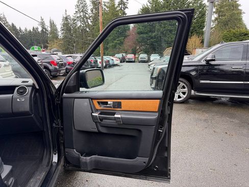 Used 2013 Land Rover LR4 HSE image 31