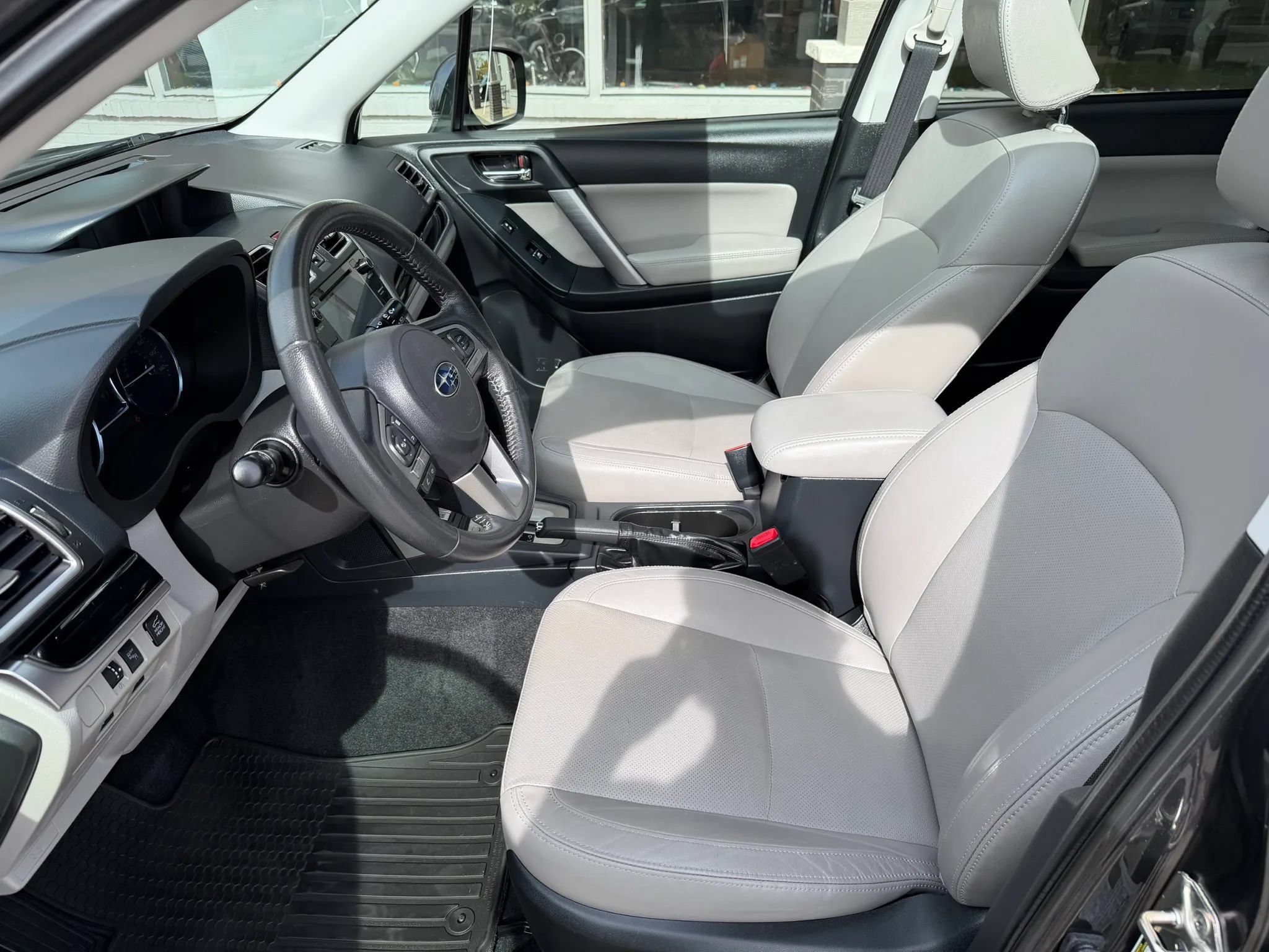 Used 2018 Subaru Forester 2.5i Limited w/ Popular Package #3B AWD/4WD image 10