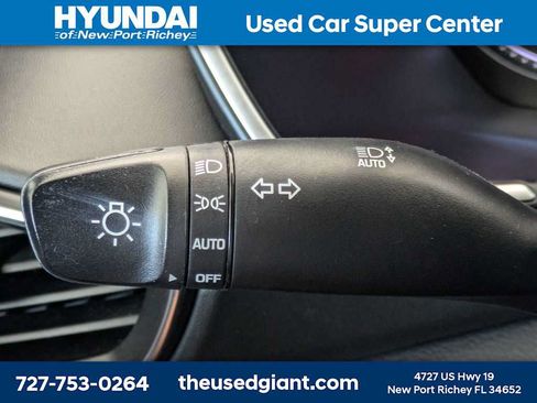 Used 2021 Hyundai Santa Fe SE w/ Cargo Package FWD image 31