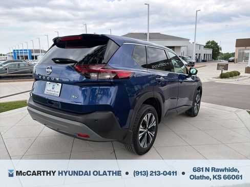 Used 2021 Nissan Rogue SV FWD image 5