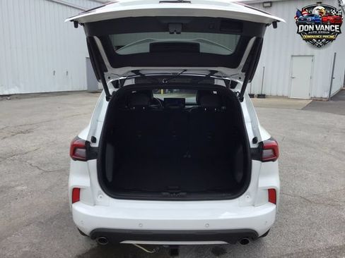 Used 2024 Ford Escape ST-Line w/ Tech Pack #1 FWD image 29