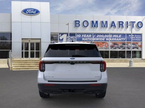 New 2026 Ford Explorer Active image 5