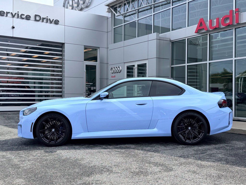 Used 2025 BMW M2 w/ Lighting Package RWD image 3