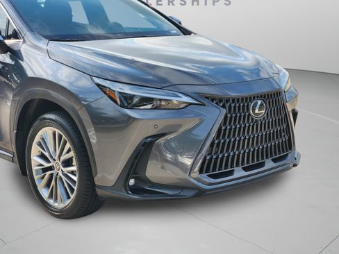 Certified 2025 Lexus NX 350 AWD w/ Premium Package image 36