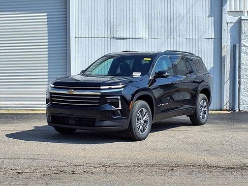 New 2026 Chevrolet Traverse LT image 1