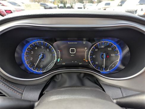 New 2026 Chrysler Pacifica Pinnacle image 37