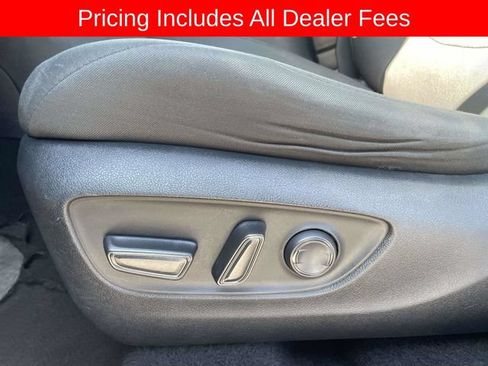 Used 2024 Toyota RAV4 XLE AWD/4WD image 21