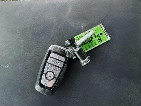 Used 2022 Ford F350 Platinum image 33