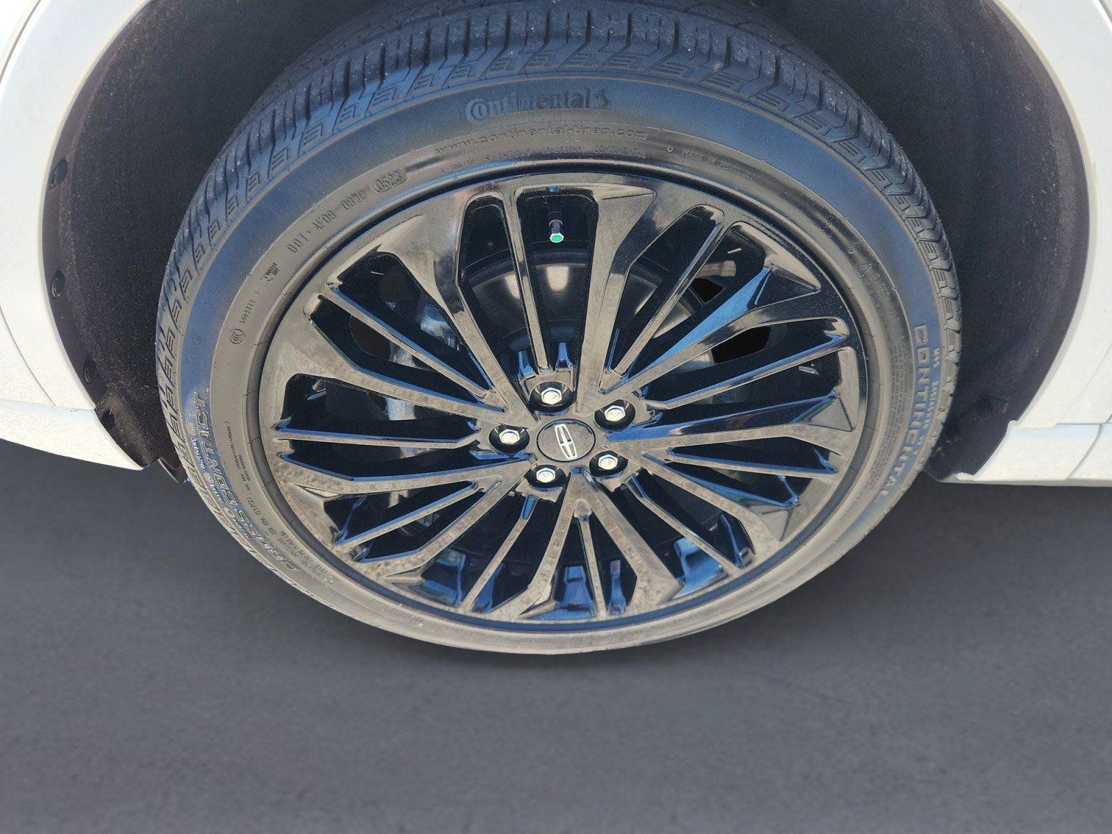 Used 2023 Lincoln Corsair AWD w/ Equipment Group 101A image 9