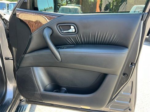 Used 2020 Nissan Armada SL w/ Premium Package image 14