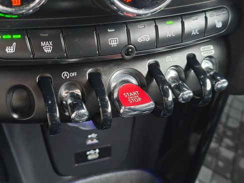 Used 2021 MINI Cooper S w/ Sidewalk Package image 21