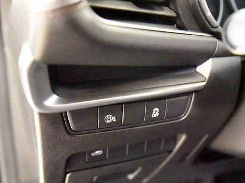 Used 2025 MAZDA MAZDA3 s image 19