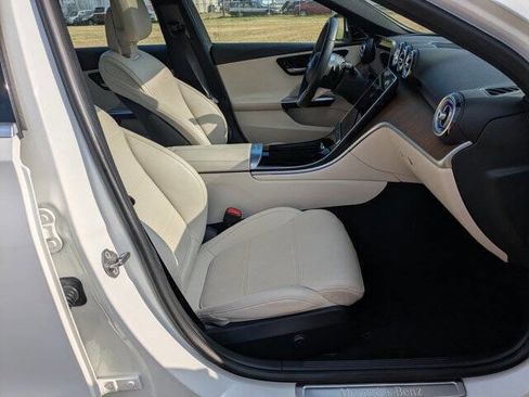 Used 2022 Mercedes-Benz C 300 4MATIC Sedan image 40