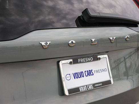 New 2026 Volvo XC90 B5 Plus w/ Protection Package image 12