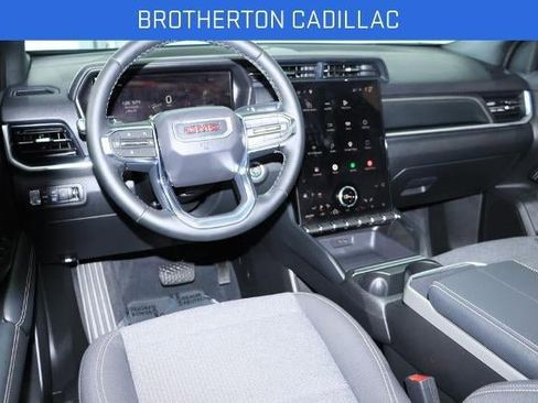 Certified 2025 GMC Terrain Elevation w/ Technology Package II AWD/4WD image 27