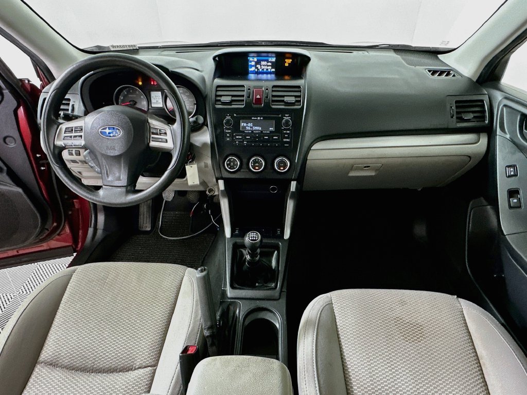 Used 2014 Subaru Forester 2.5i Premium AWD/4WD image 3