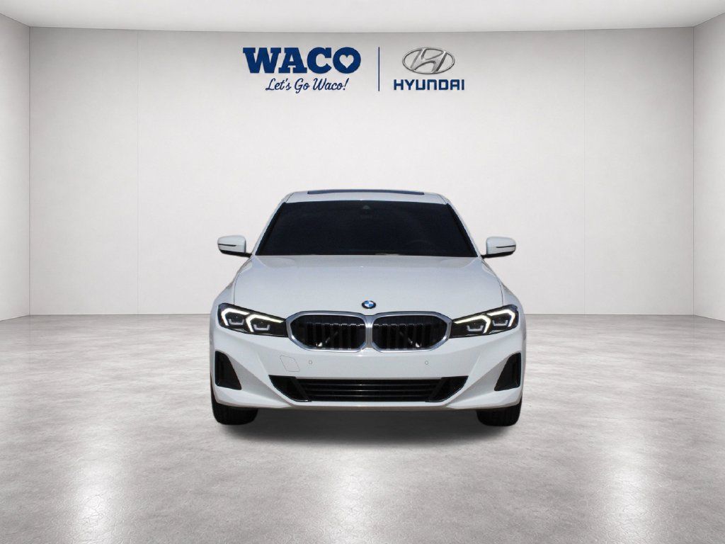 Used 2023 BMW 330i Sedan w/ Driving Assistance Package RWD image 2