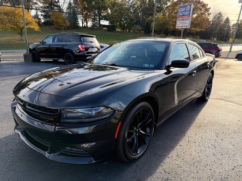 Used 2018 Dodge Charger SXT Plus w/ Blacktop Package image 1