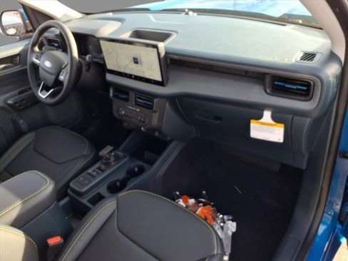 New 2026 Ford Maverick Lobo image 12