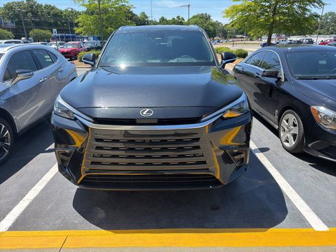 Used 2025 Lexus TX 350 AWD w/ Technology Package image 5