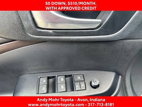 Used 2018 Toyota Highlander XLE FWD image 11