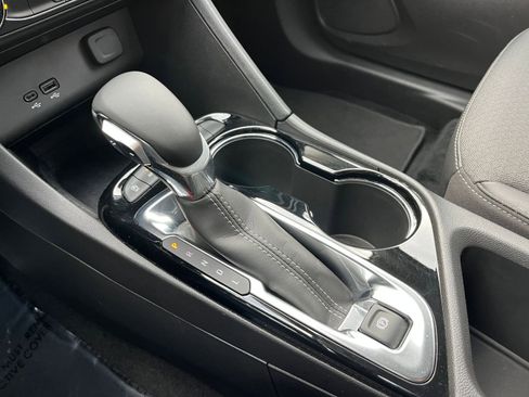 Used 2025 Buick Encore GX Preferred image 39