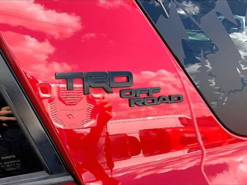 Used 2019 Toyota 4Runner TRD Off-Road Premium AWD/4WD image 7