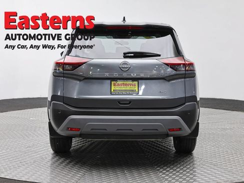 Used 2023 Nissan Rogue S AWD/4WD image 6
