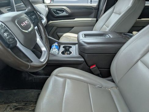 Used 2021 GMC Yukon XL SLT w/ SLT Premium Package AWD/4WD image 9